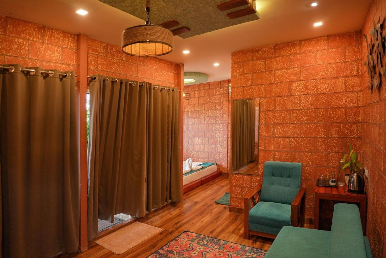 Mount Stratus Resort Vayalada Balussery Exterior foto