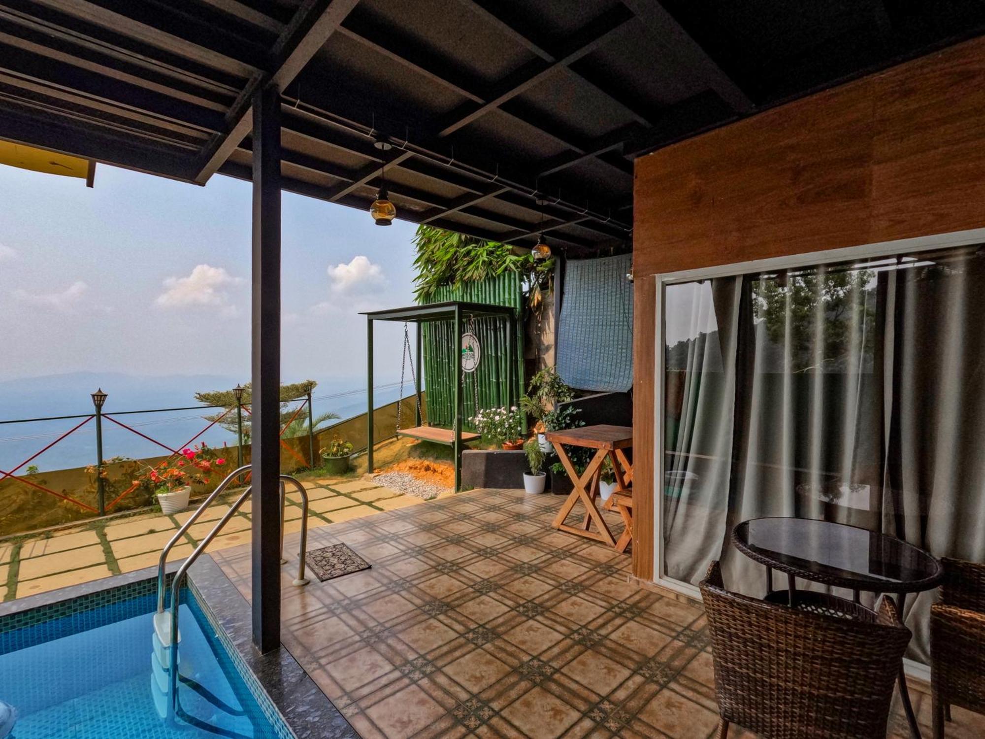 Mount Stratus Resort Vayalada Balussery Exterior foto